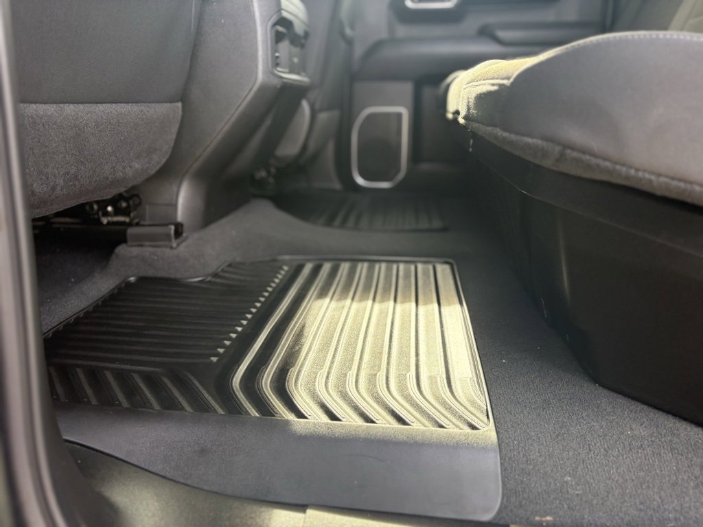 Used 2024 Chevrolet Silverado 1500 LT w/ Z71 Off-Road Package image 17