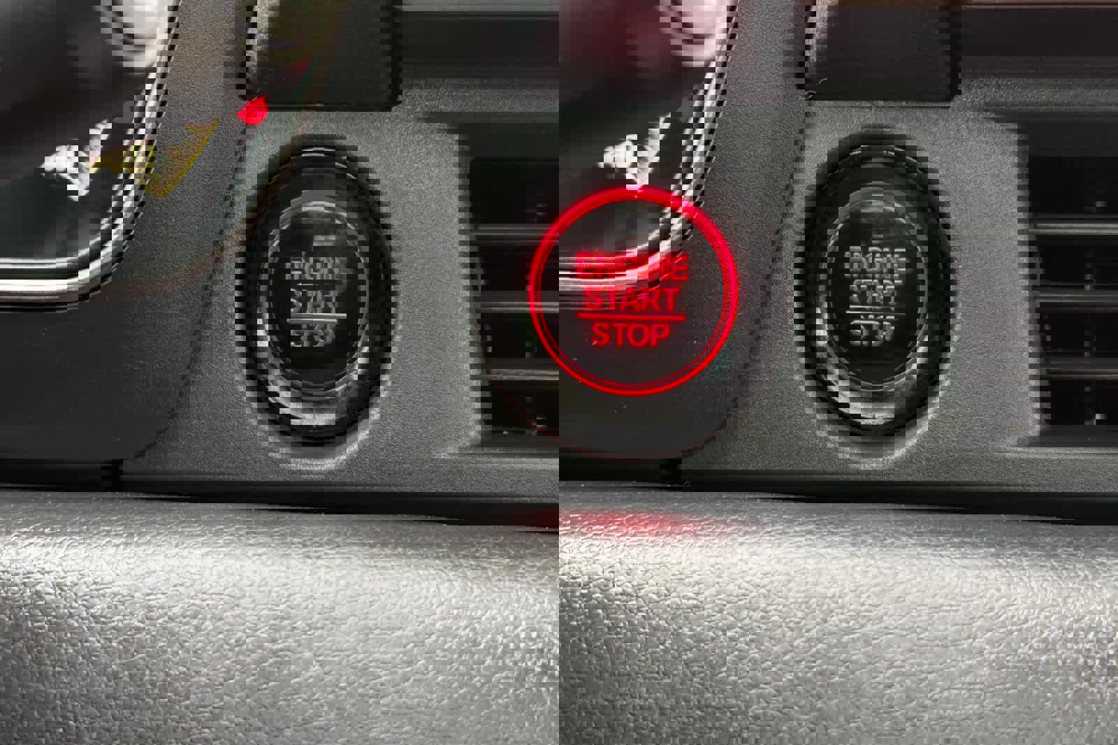 Certified 2024 Honda Pilot TrailSport image 25