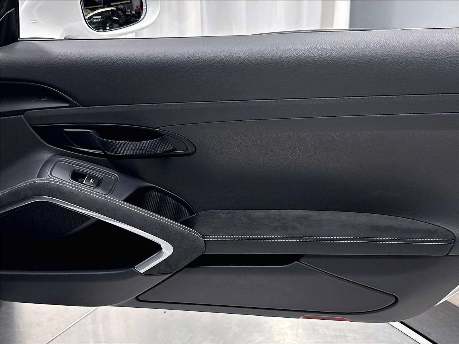 Used 2016 Porsche Cayman GT4 RWD image 26
