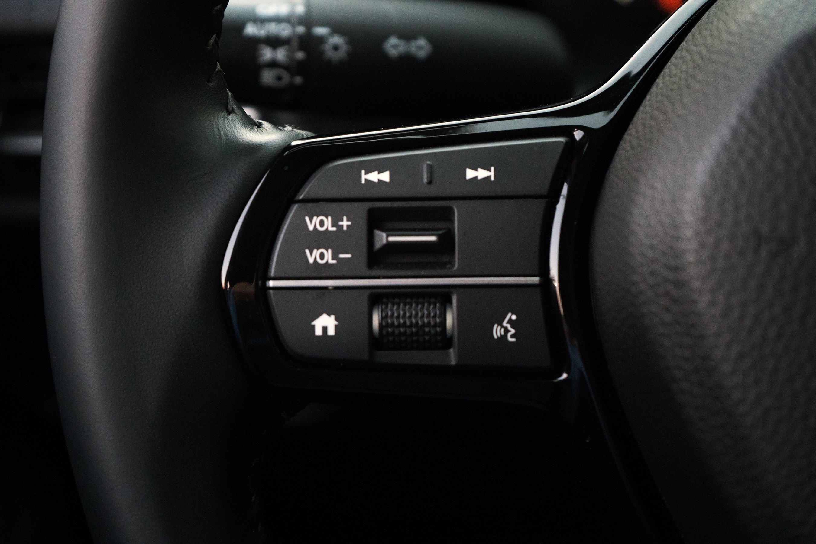 Certified 2025 Honda HR-V EX-L image 20