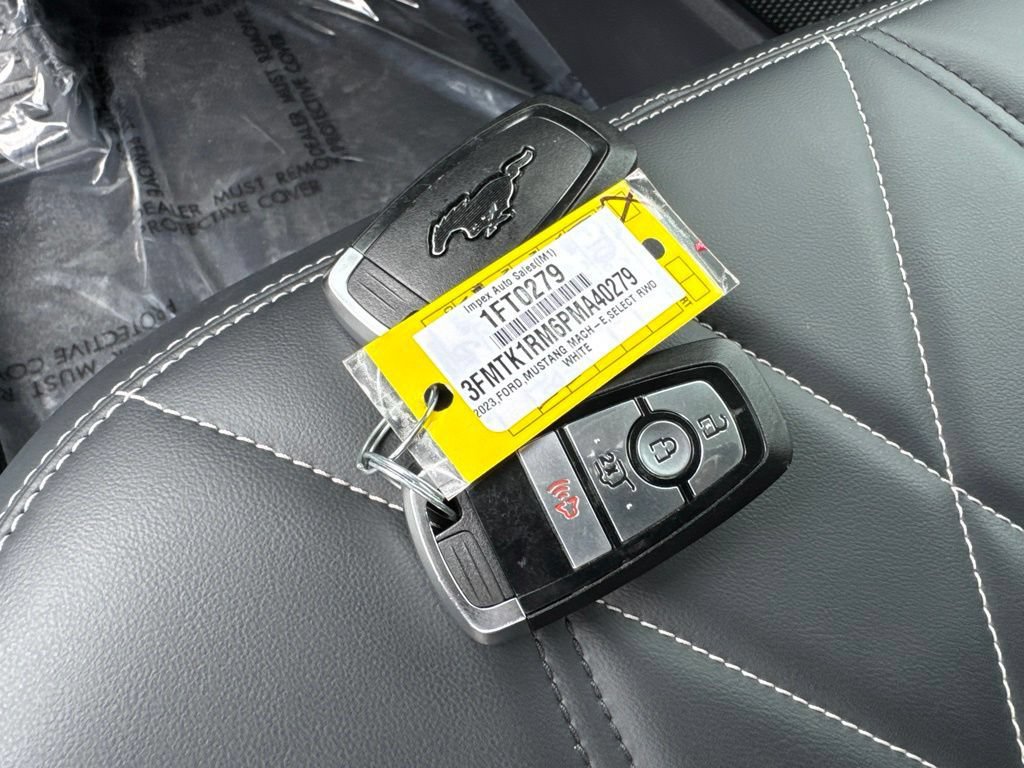 Used 2023 Ford Mustang Mach-E Select RWD image 9