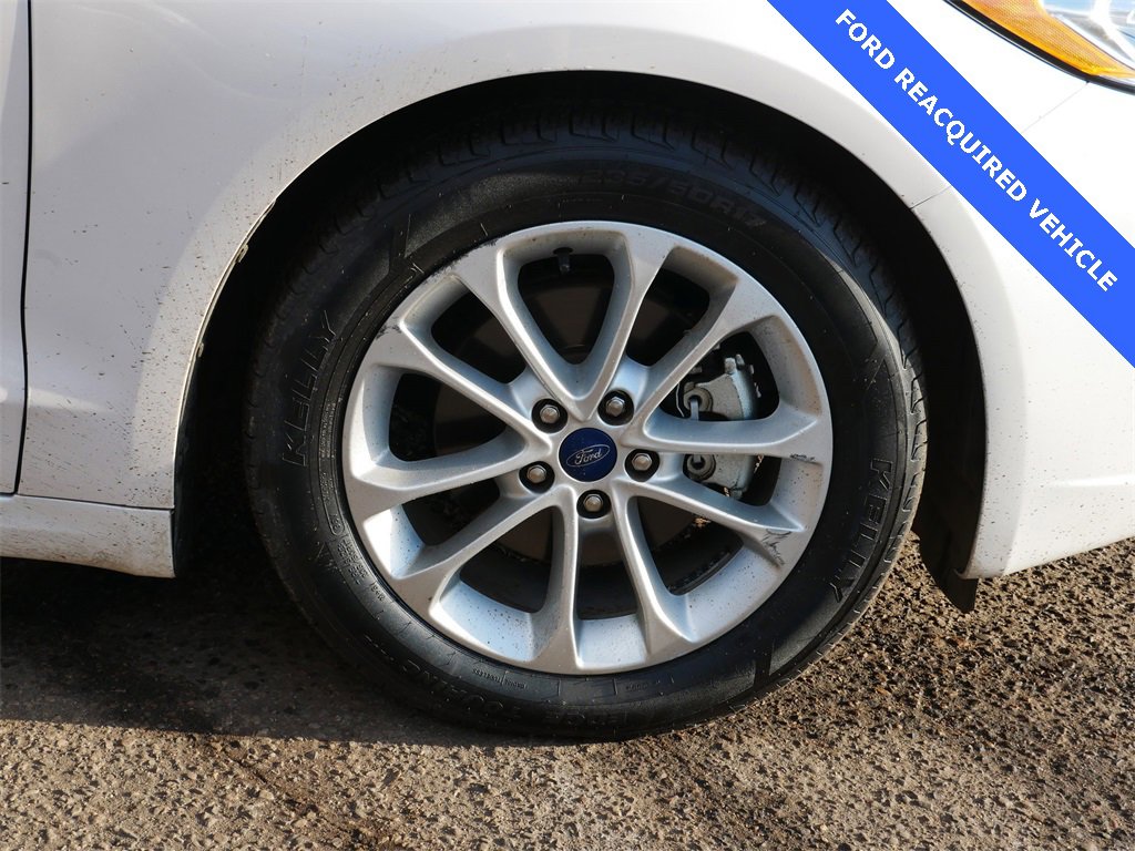Used 2019 Ford Fusion SE image 7