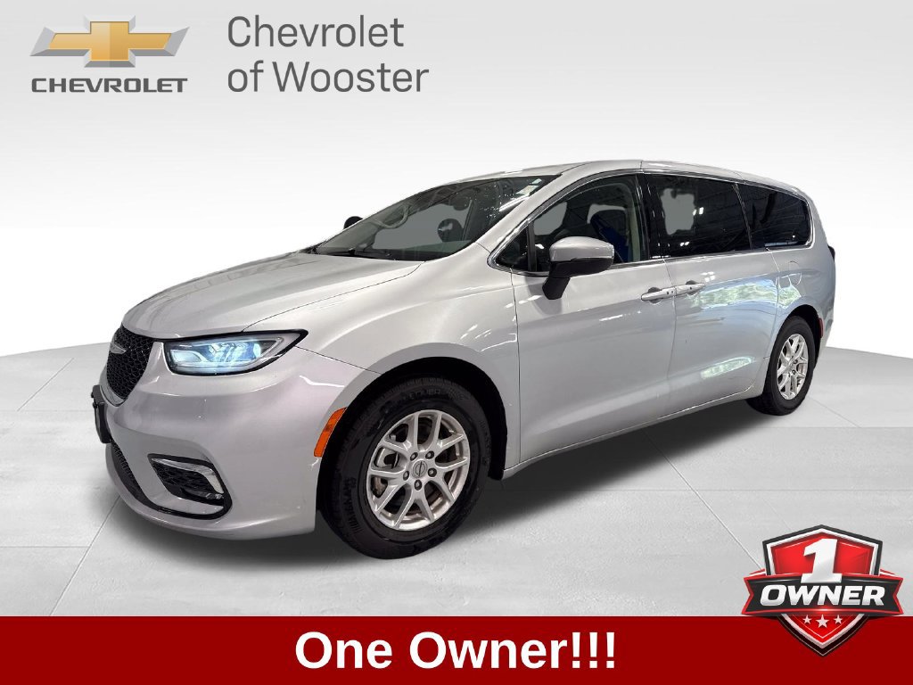 Used 2023 Chrysler Pacifica Touring-L