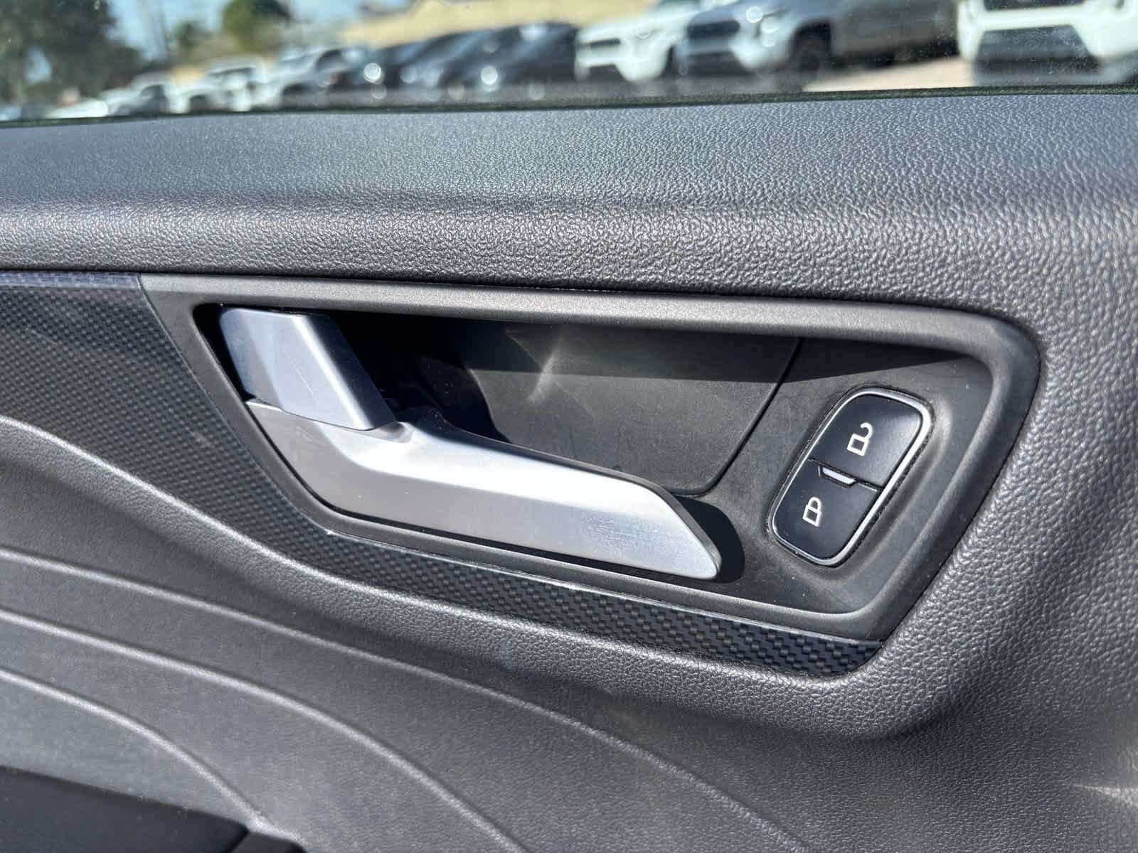 Used 2025 Ford Escape ST-Line FWD image 14