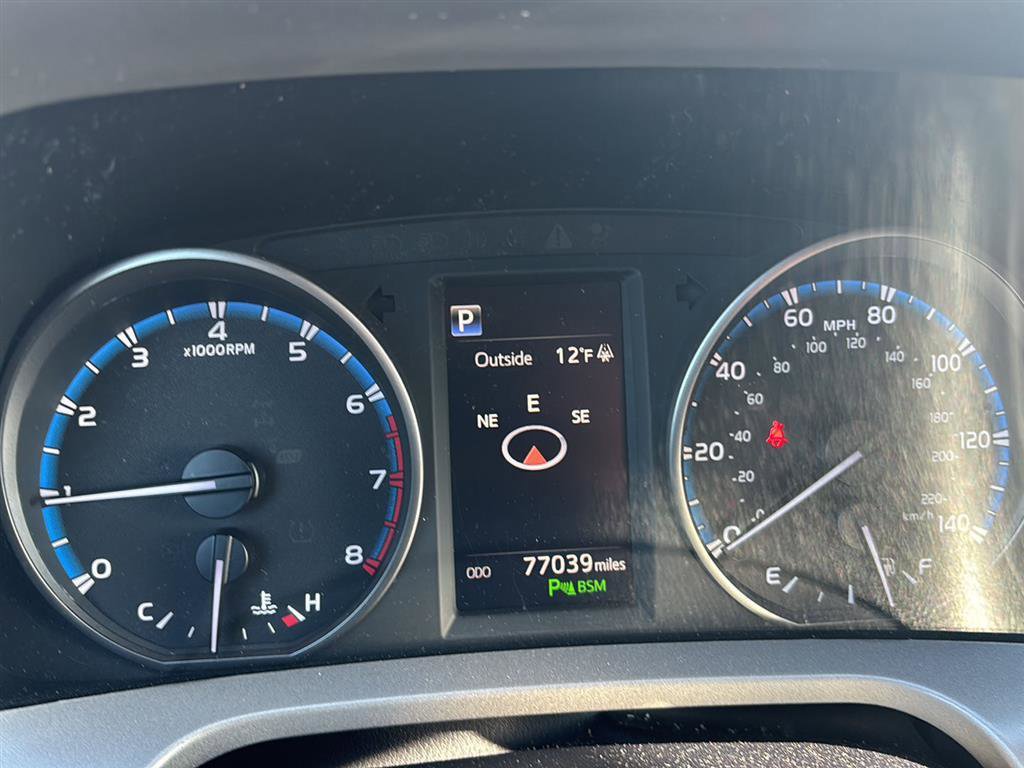 Used 2018 Toyota RAV4 XLE image 6