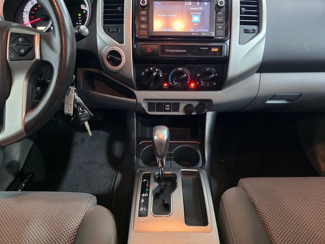 Used 2015 Toyota Tacoma 4x4 Double Cab w/ TRD Sport Package image 20
