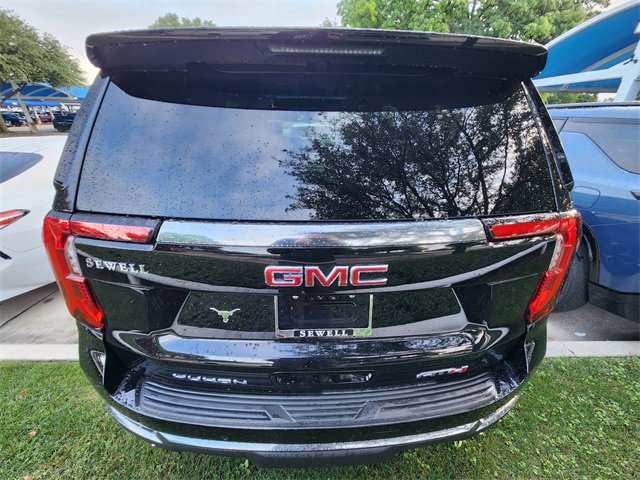 Used 2025 GMC Yukon AT4 w/ AT4 Premium Plus Package AWD/4WD image 5