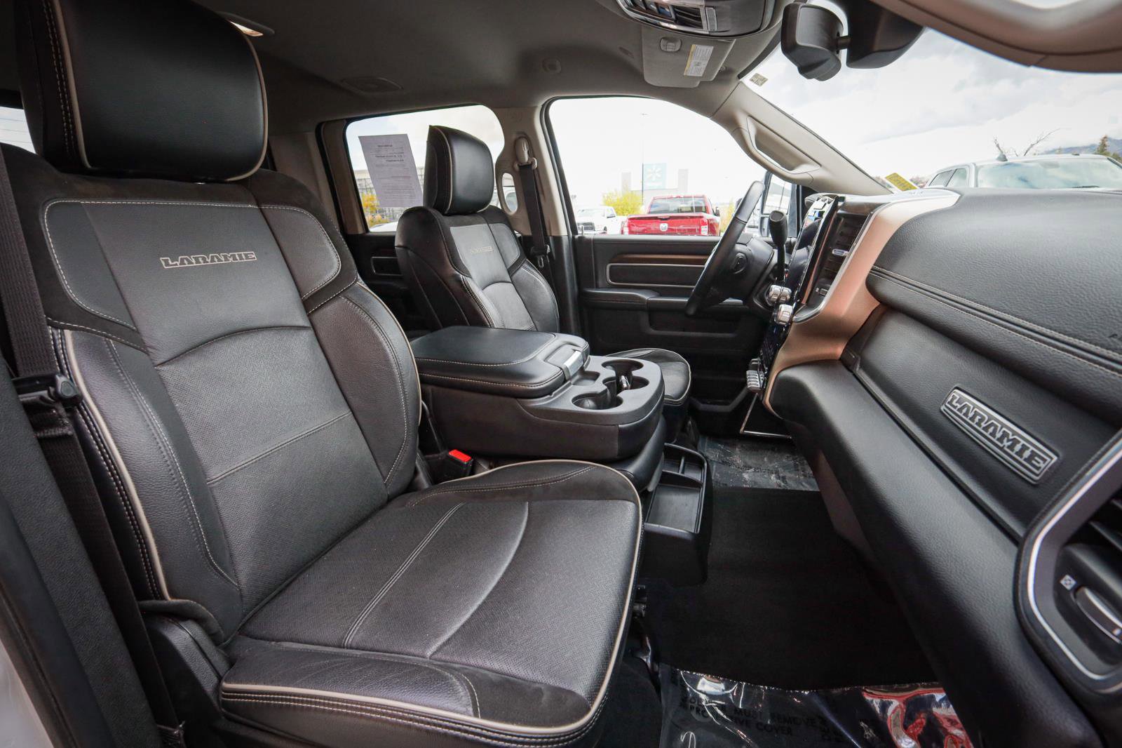 Used 2024 RAM 2500 Laramie image 23