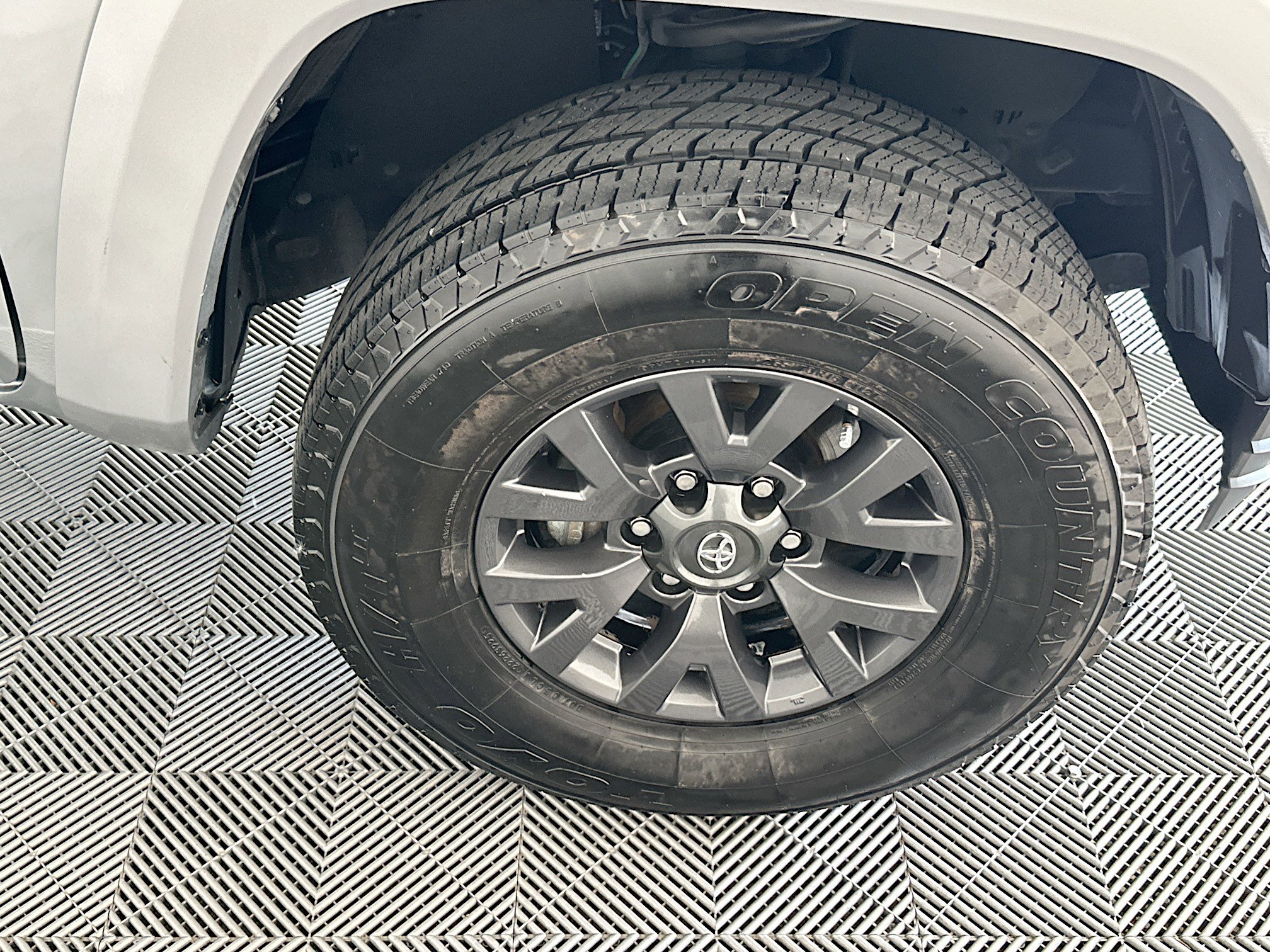 Used 2021 Toyota Tacoma SR5 RWD image 11