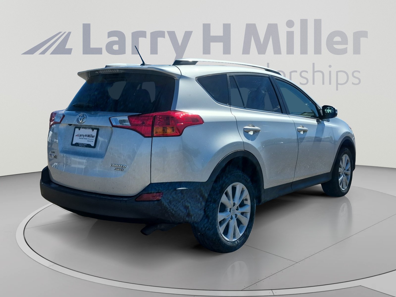 Used 2013 Toyota RAV4 Limited AWD/4WD image 5