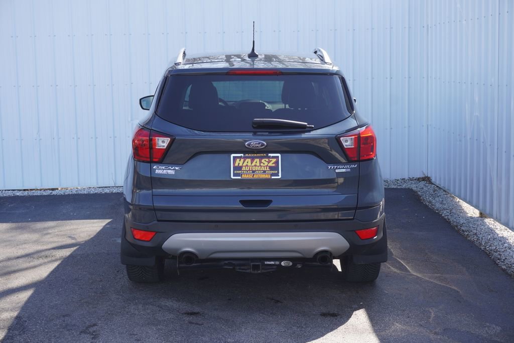 Used 2019 Ford Escape Titanium image 5