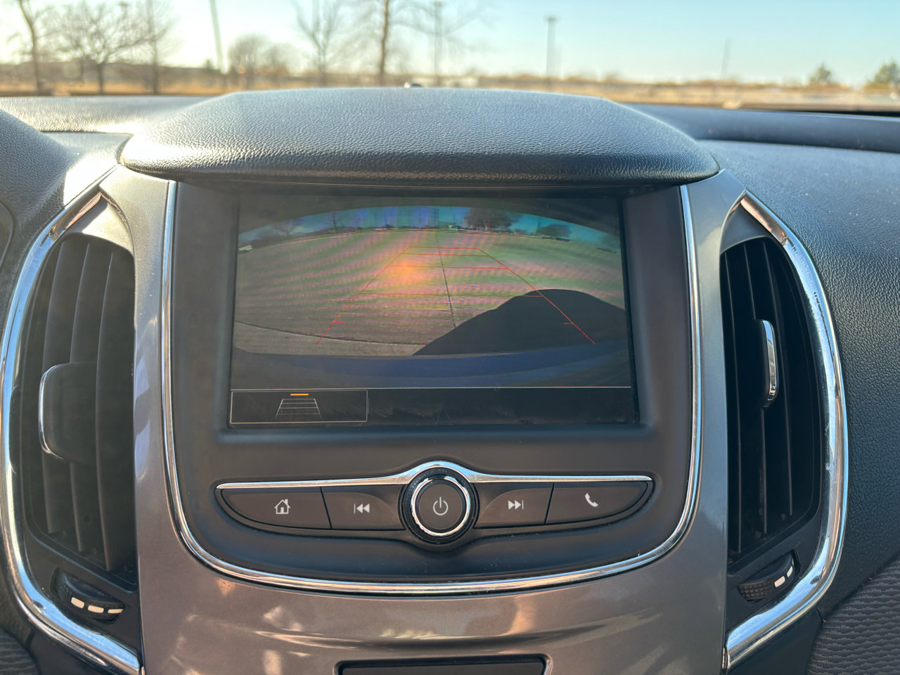 Used 2019 Chevrolet Cruze LT image 16