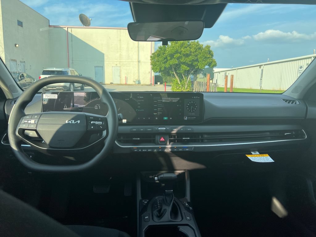 New 2026 Kia K4 FWD image 15