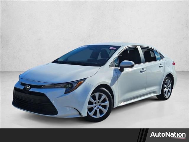 Used 2025 Toyota Corolla LE image 1