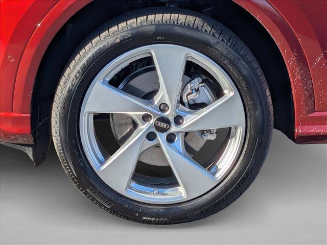 New 2025 Audi Q5 Premium Plus image 11
