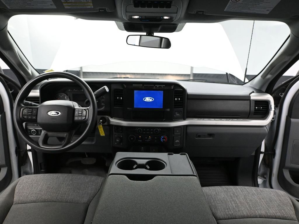 Used 2024 Ford F350 XLT w/ FX4 Off-Road Package image 25