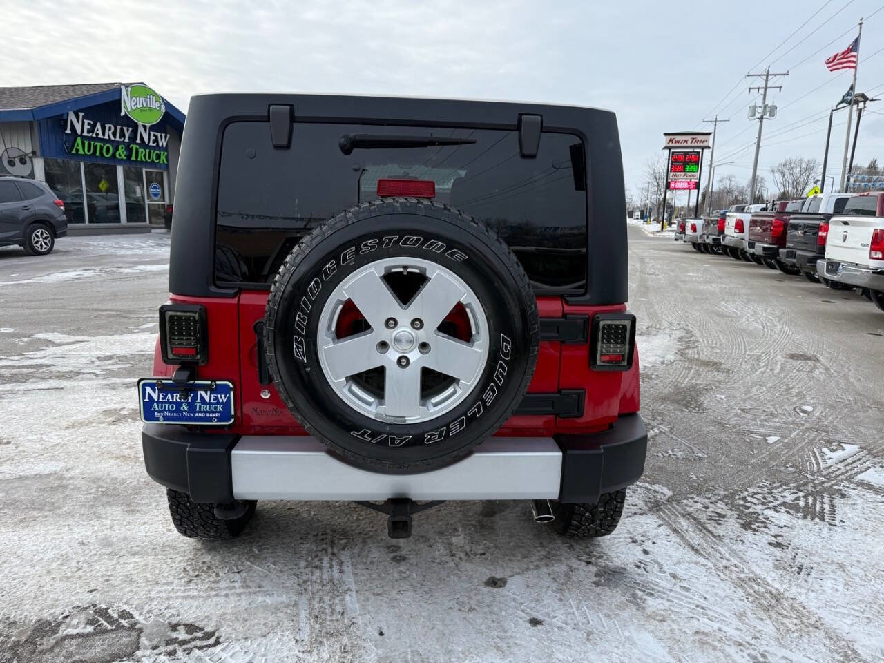 Used 2012 Jeep Wrangler Unlimited Sahara w/ Mopar Chrome Edition Group image 6