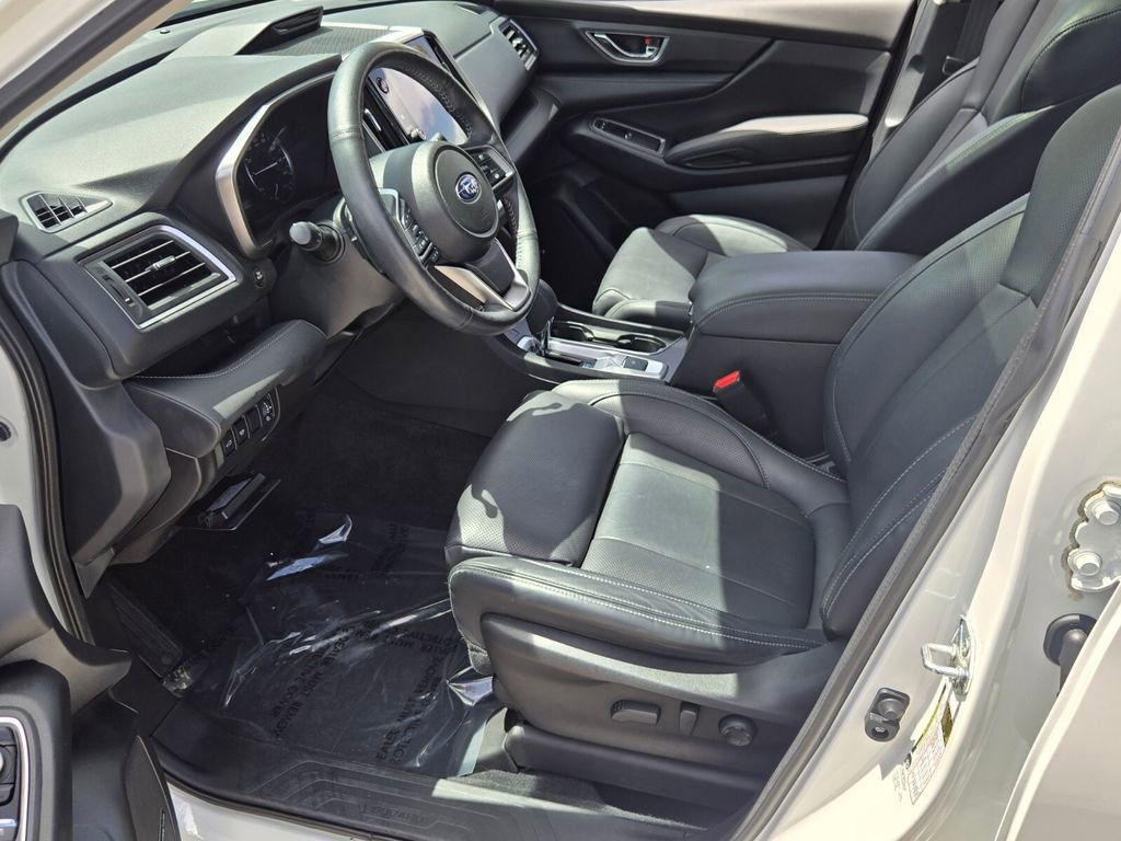 Used 2023 Subaru Ascent Limited w/ Technology Package image 10