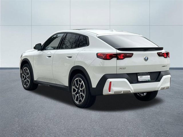 Used 2026 BMW X2 xDrive28i image 8