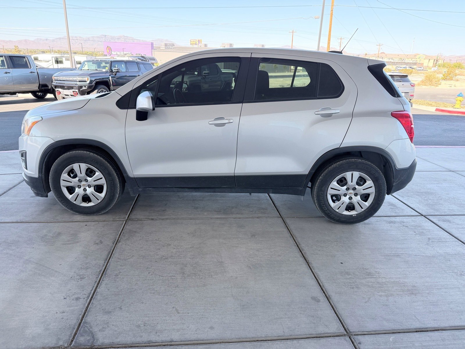 Used 2016 Chevrolet Trax LS w/ LPO, Cargo Package image 6