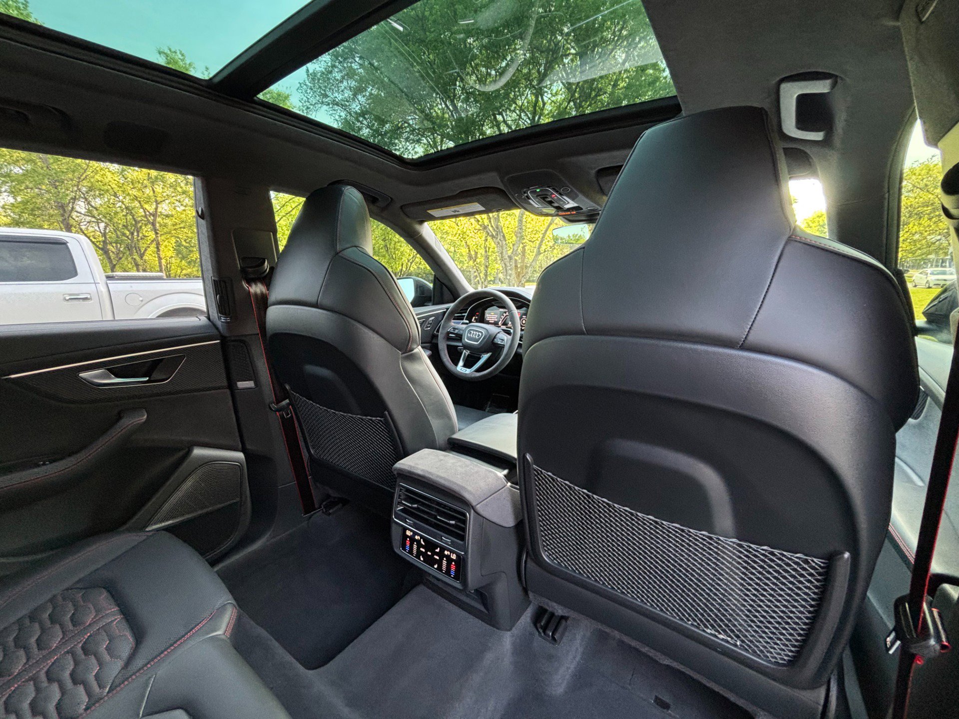 Used 2023 Audi RS Q8 w/ Black Optic Package image 22