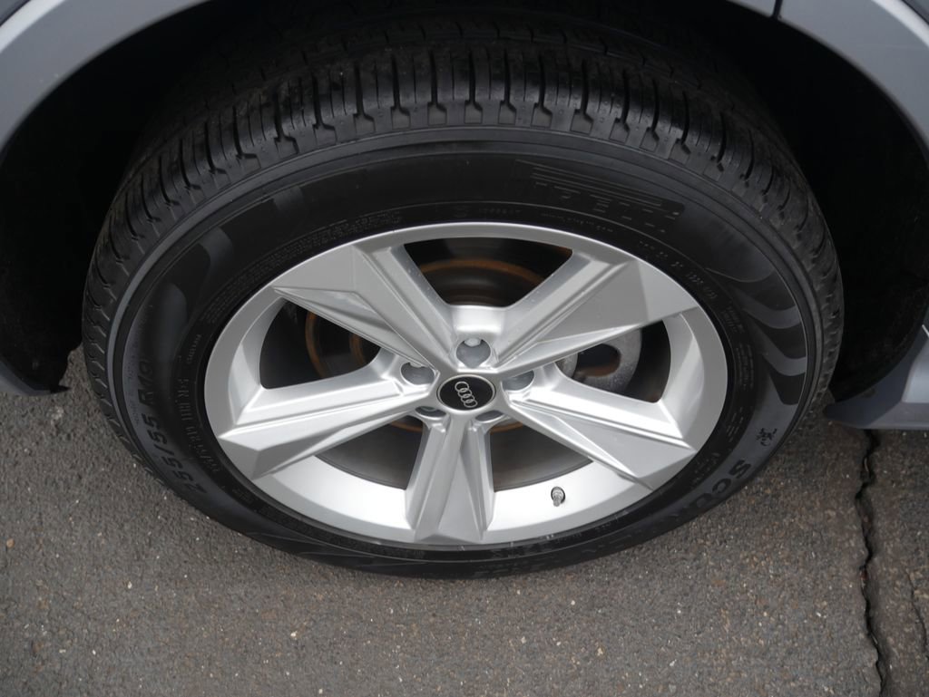 Certified 2022 Audi Q7 2.0T Premium w/ Convenience Package image 14