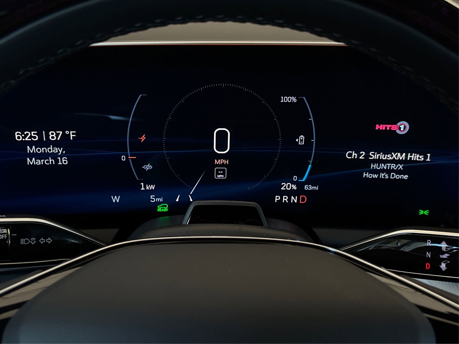 New 2026 Cadillac Optiq Luxury 1 image 18