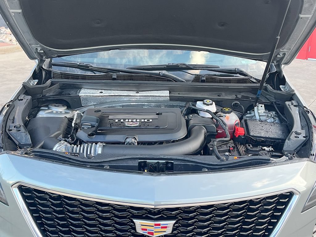 Used 2023 Cadillac XT4 Sport AWD/4WD image 32