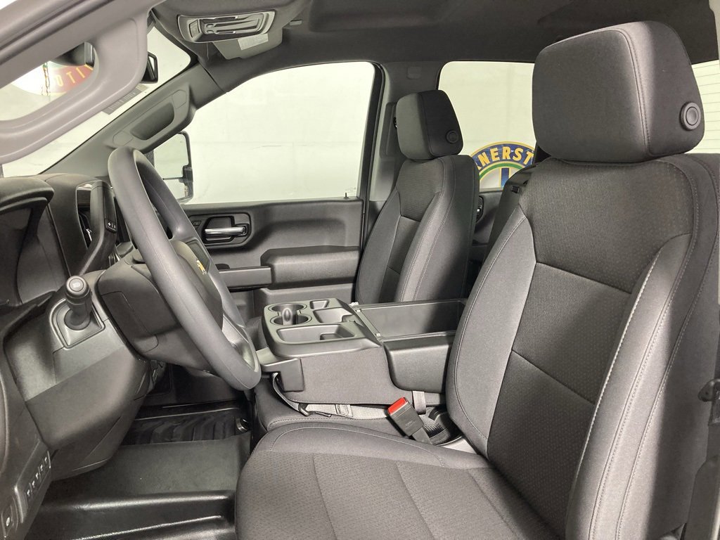 New 2026 Chevrolet Silverado 3500 W/T image 9