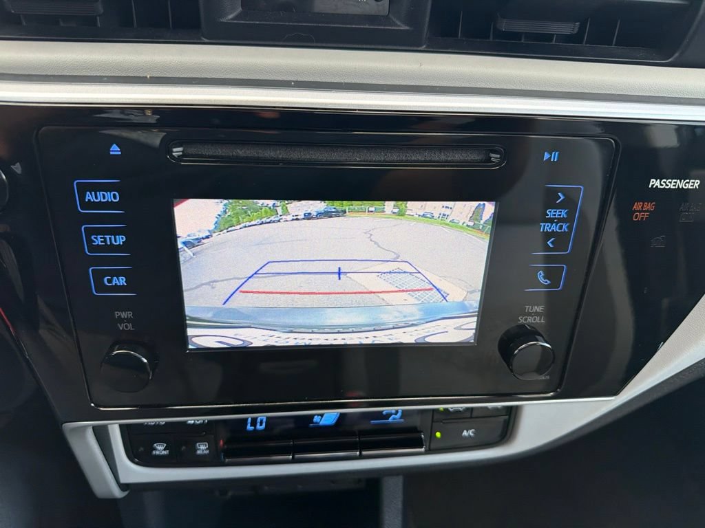Used 2017 Toyota Corolla LE w/ Carpet Mat Package (TMS) FWD image 24
