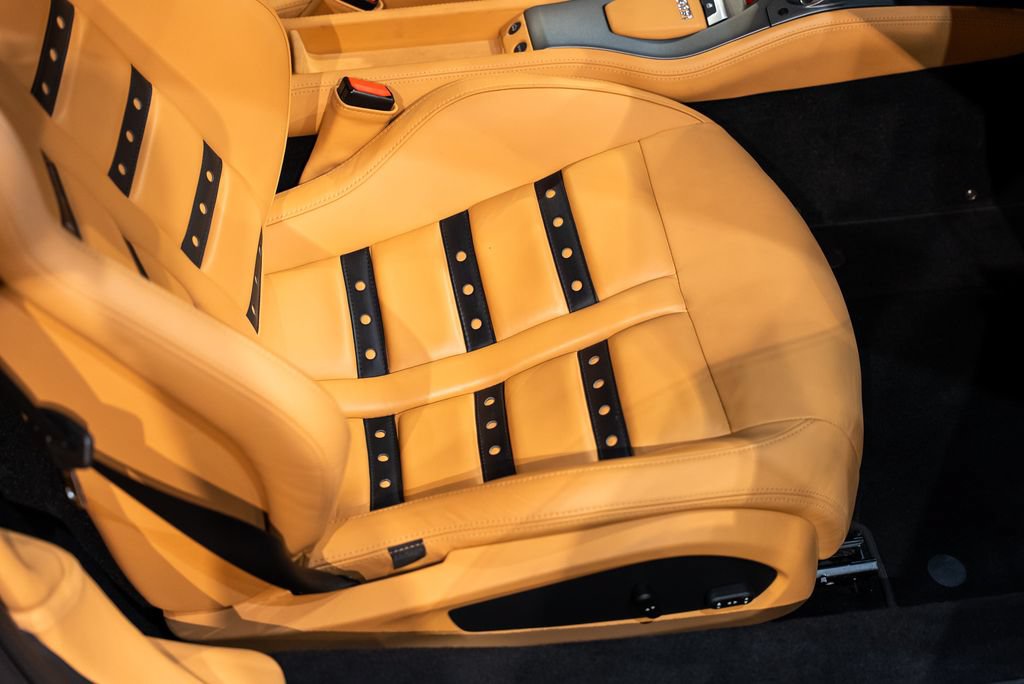 Used 2010 Ferrari 458 Italia Coupe RWD image 45
