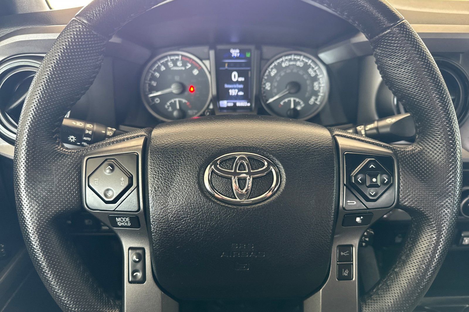 Used 2021 Toyota Tacoma TRD Sport w/ Technology Package image 23