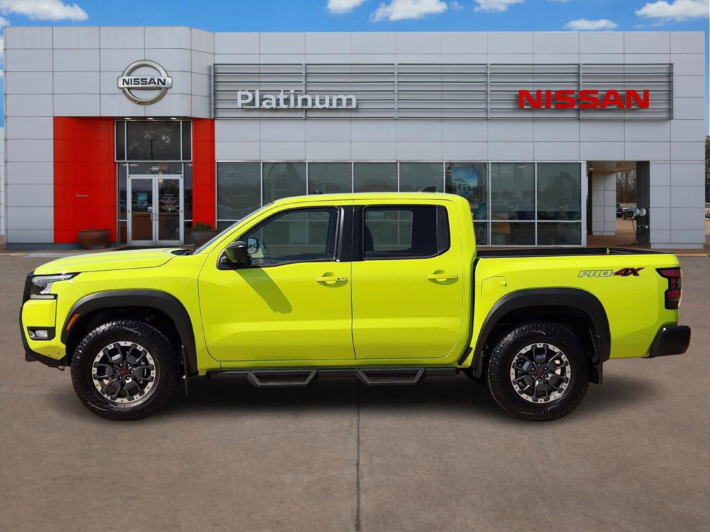 New 2026 Nissan Frontier PRO-4X w/ Pro-4x Convenience Package image 3