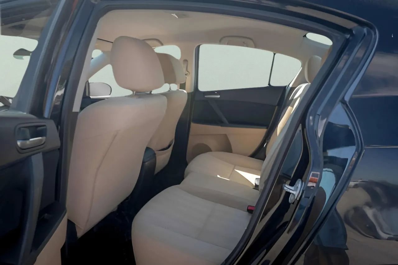 Used 2010 MAZDA MAZDA3 i Touring image 13