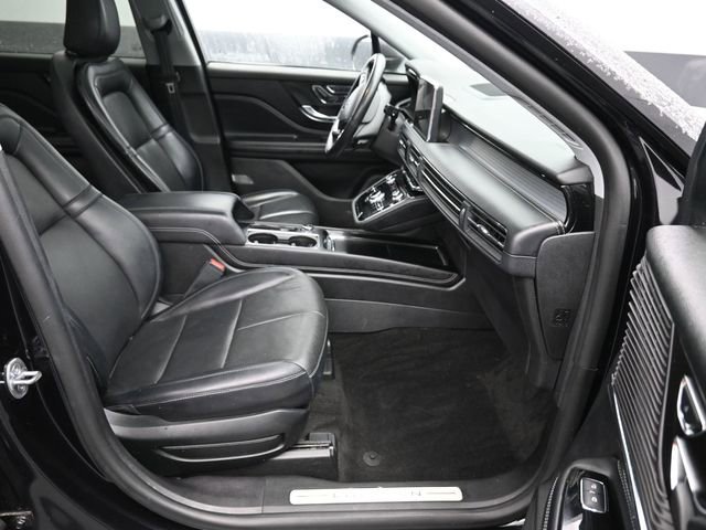 Used 2022 Lincoln Corsair AWD w/ Premium Package image 11
