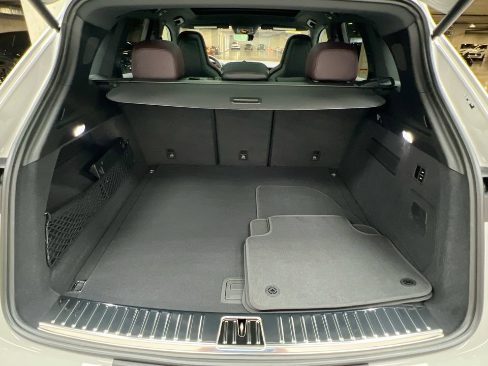 New 2026 Porsche Cayenne AWD/4WD image 28