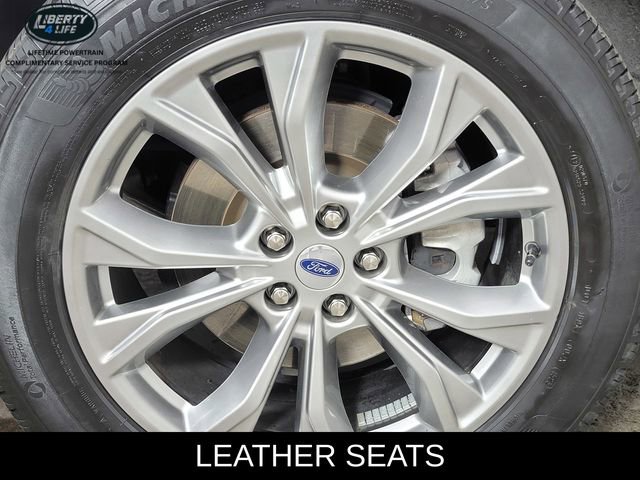 Used 2023 Ford Explorer XLT w/ Equipment Group 202A AWD/4WD image 11