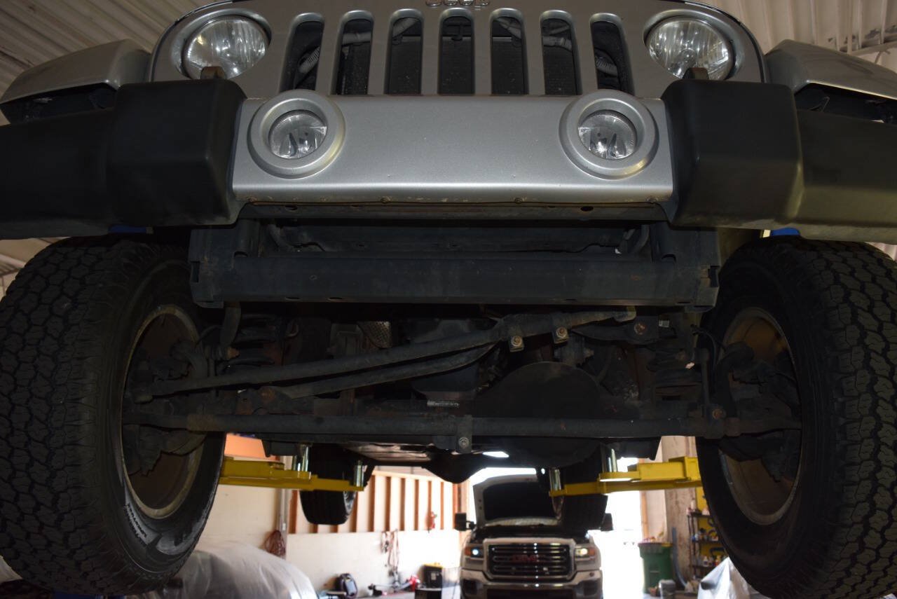 Used 2010 Jeep Wrangler Unlimited Sahara w/ Trailer Tow Group AWD/4WD image 63