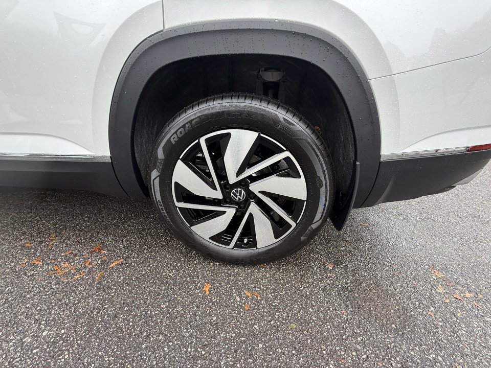 New 2026 Volkswagen Atlas SEL image 22