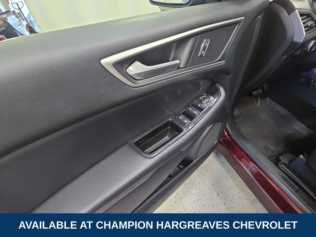 Used 2020 Ford Edge SEL w/ Cold Weather Package AWD/4WD image 31