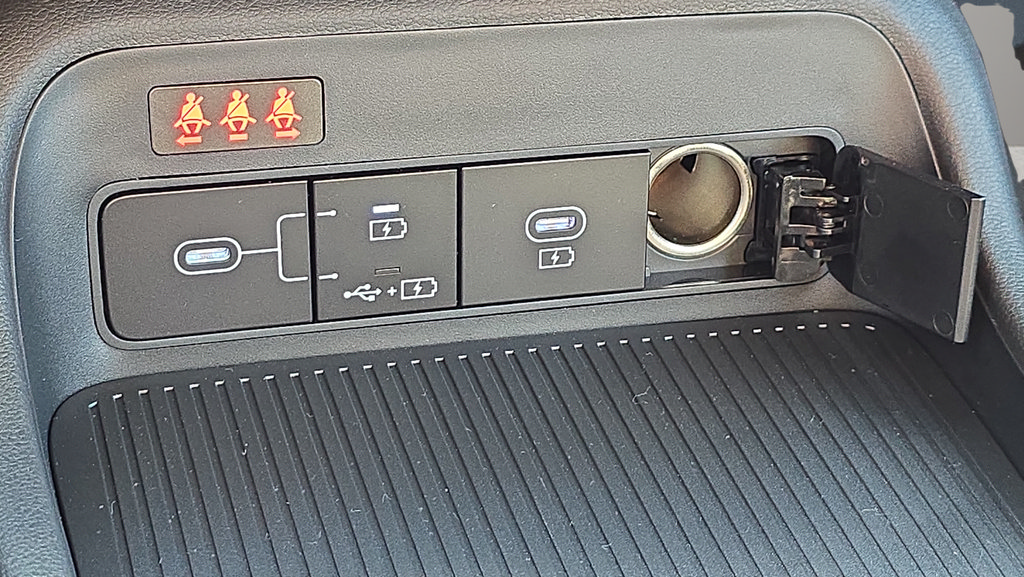 New 2027 Hyundai Kona SE AWD/4WD image 32