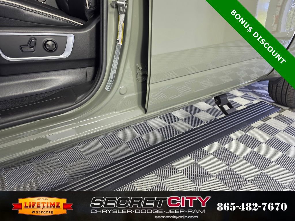 New 2026 RAM 1500 Laramie w/ Night Edition image 28