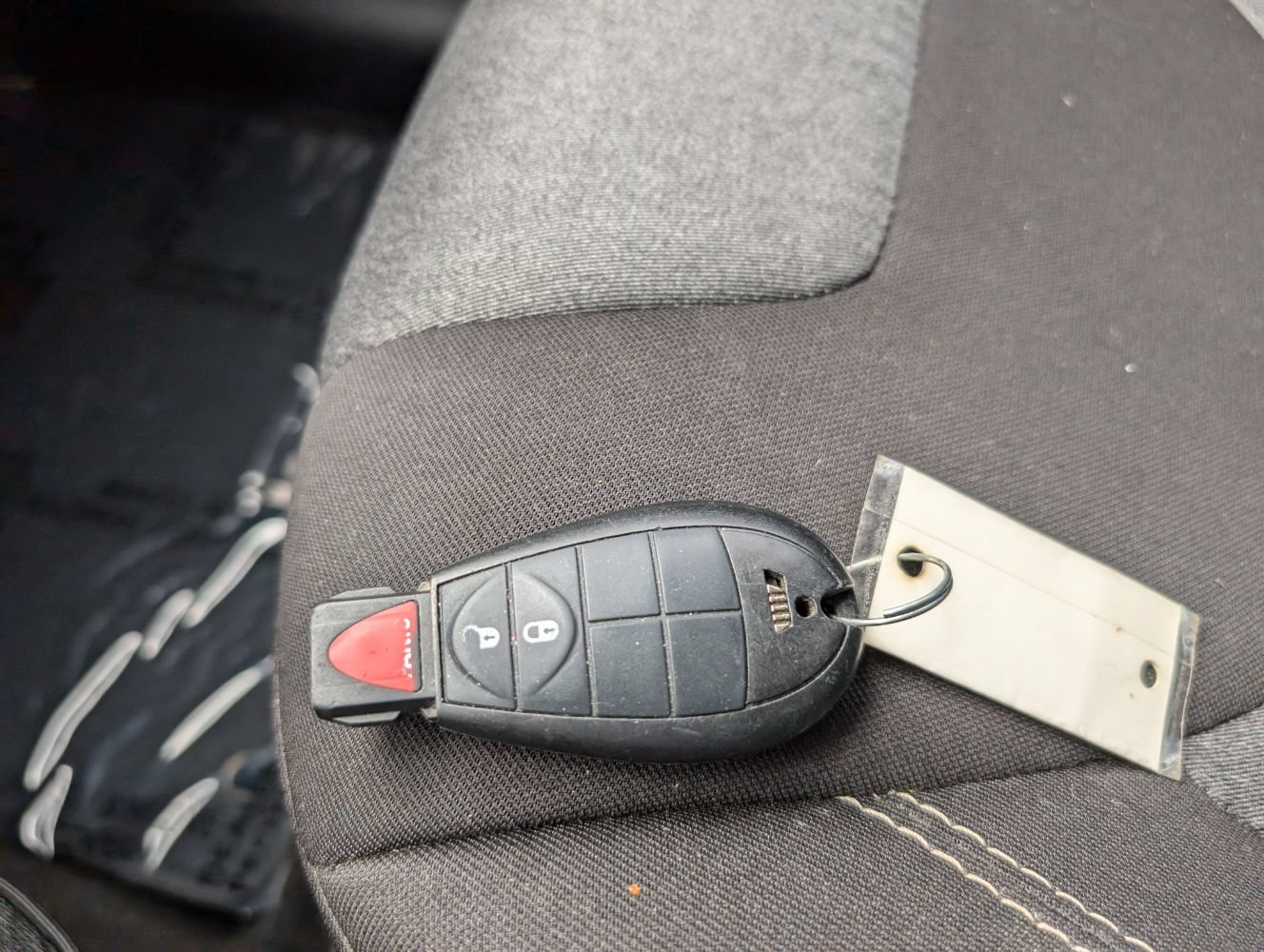 Used 2014 Jeep Cherokee Latitude FWD image 23