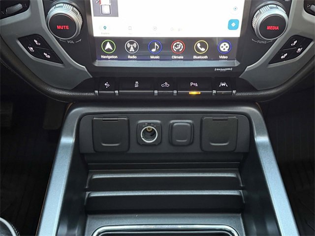 Used 2017 Chevrolet Silverado 1500 High Country image 15