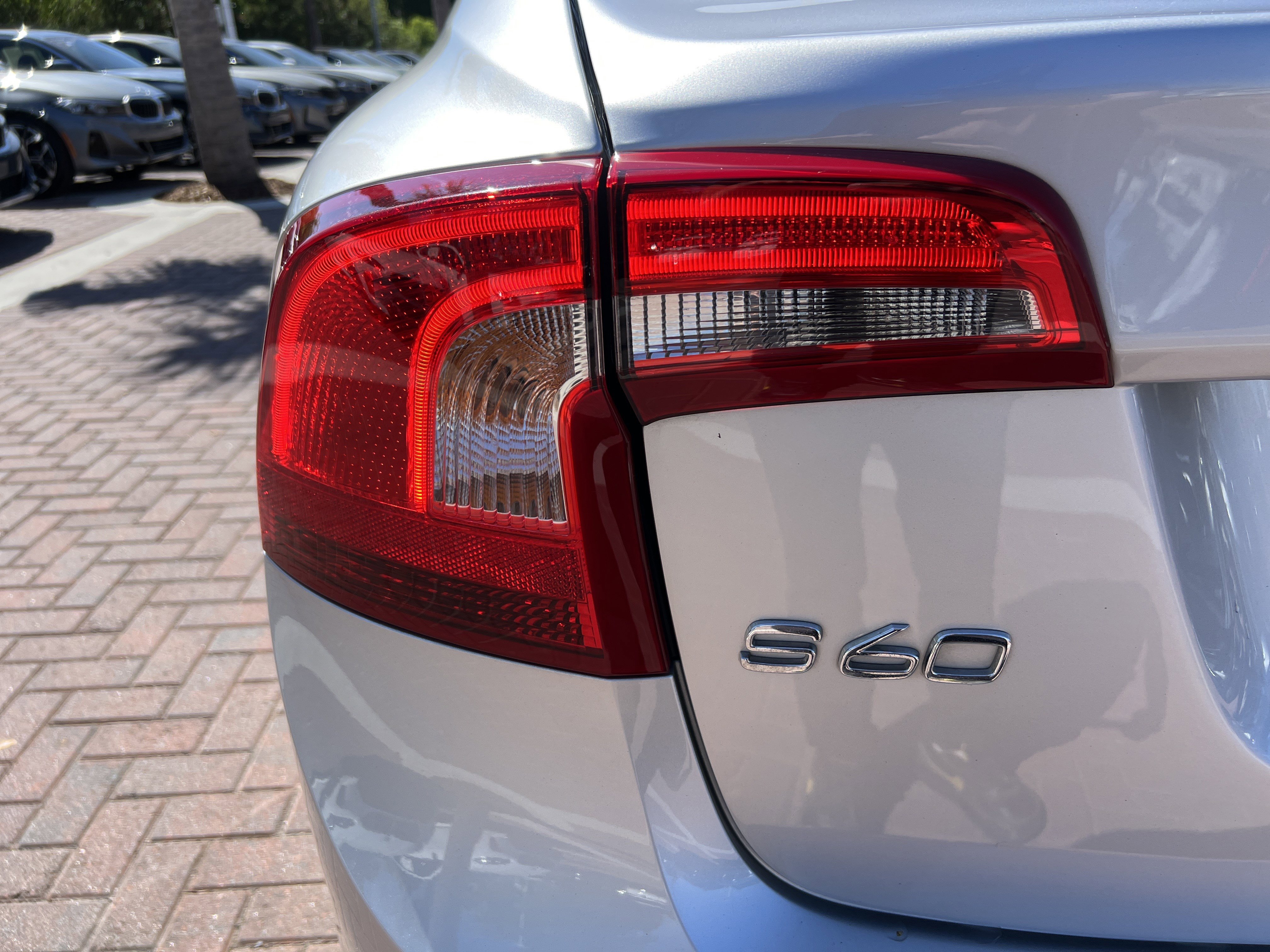 Used 2018 Volvo S60 T5 Inscription image 42