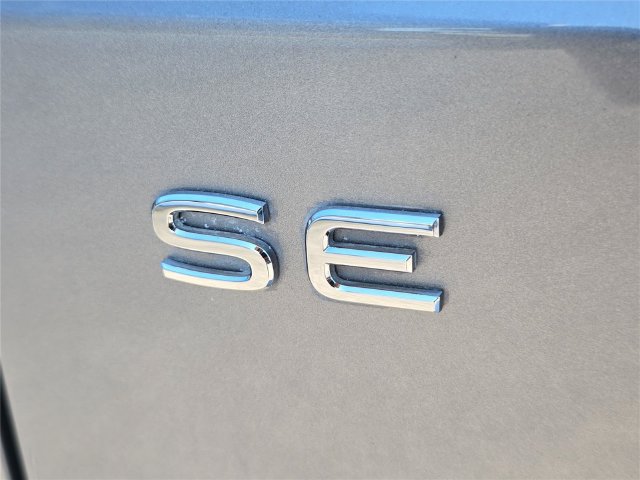 Used 2025 Volkswagen Atlas SE AWD/4WD image 6