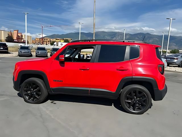 Used 2018 Jeep Renegade Altitude w/ Advanced Technology Group AWD/4WD image 6