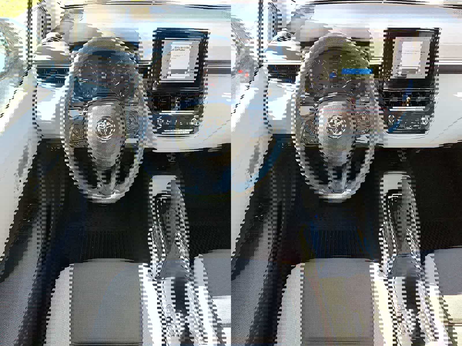 Certified 2025 Toyota Corolla LE w/ LE Premium Package FWD image 13