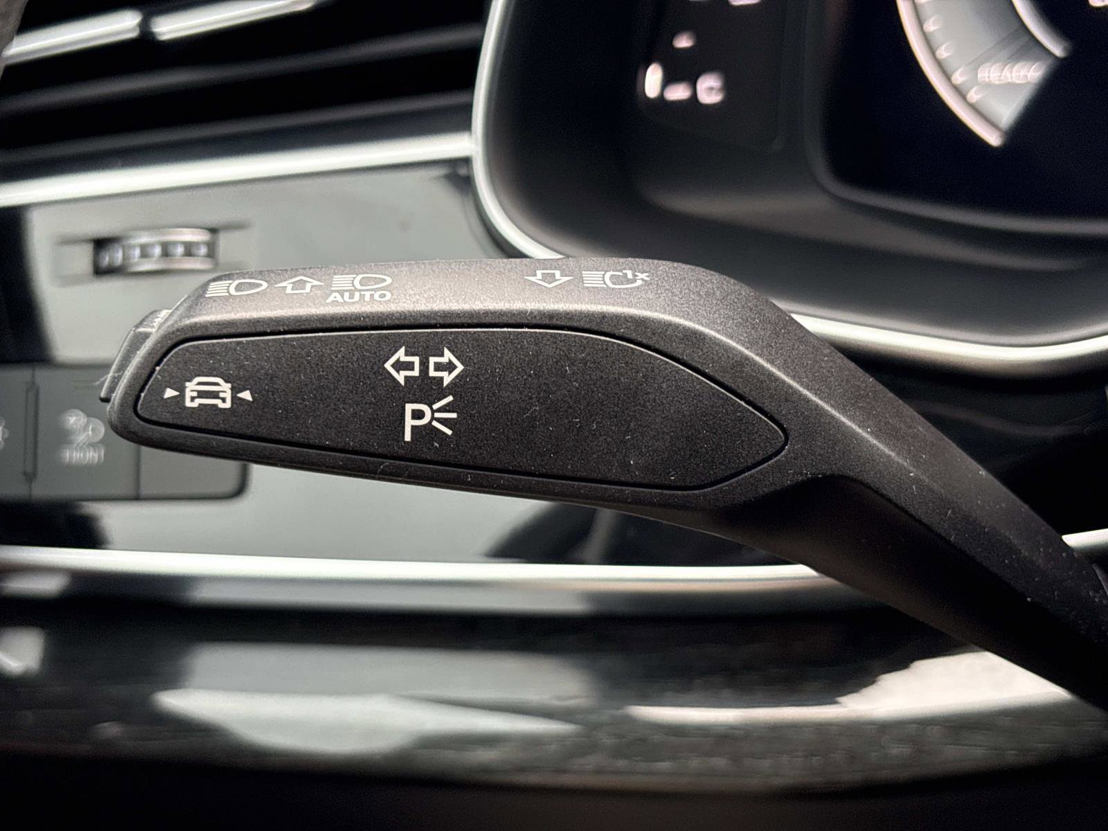 Used 2022 Audi Q7 Premium Plus w/ Premium Plus Package image 21