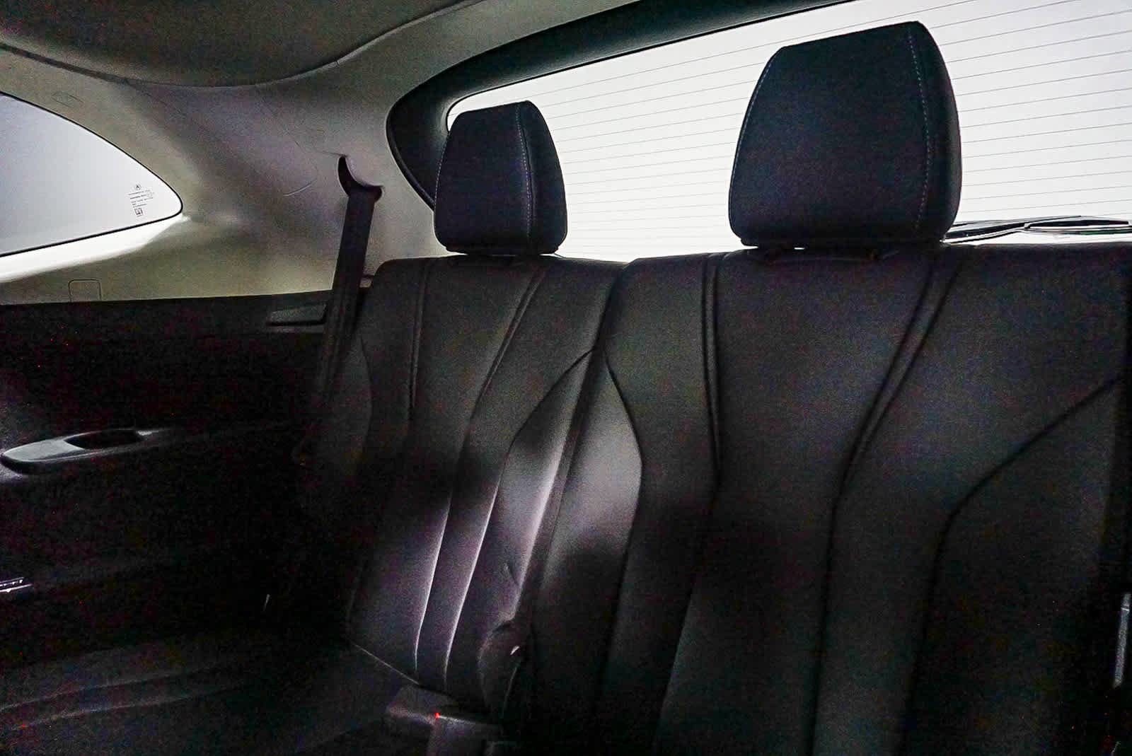 Used 2023 Acura MDX SH-AWD w/ Technology Package image 23